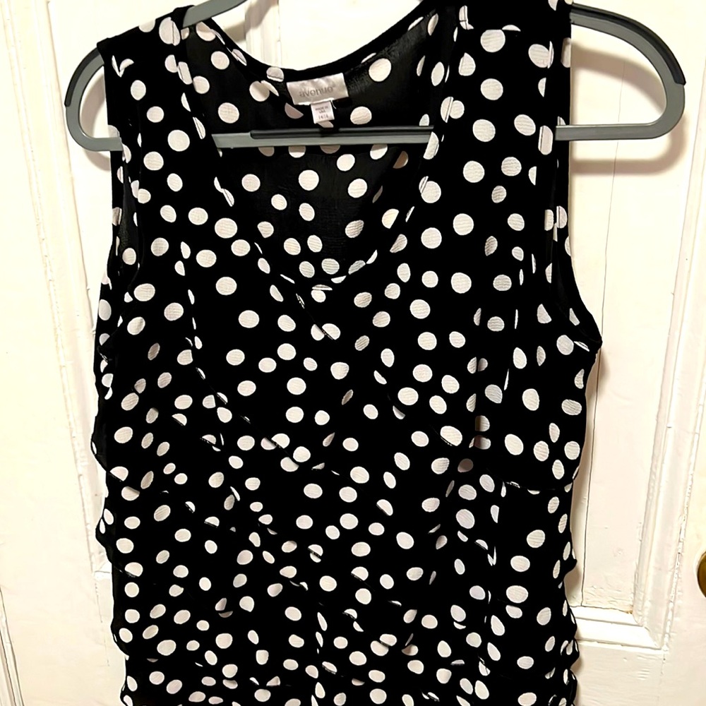 Avenue sleeveless polkadot black and white top